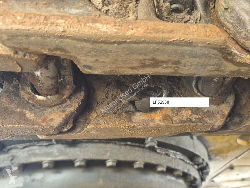 Escavadora Komatsu 10