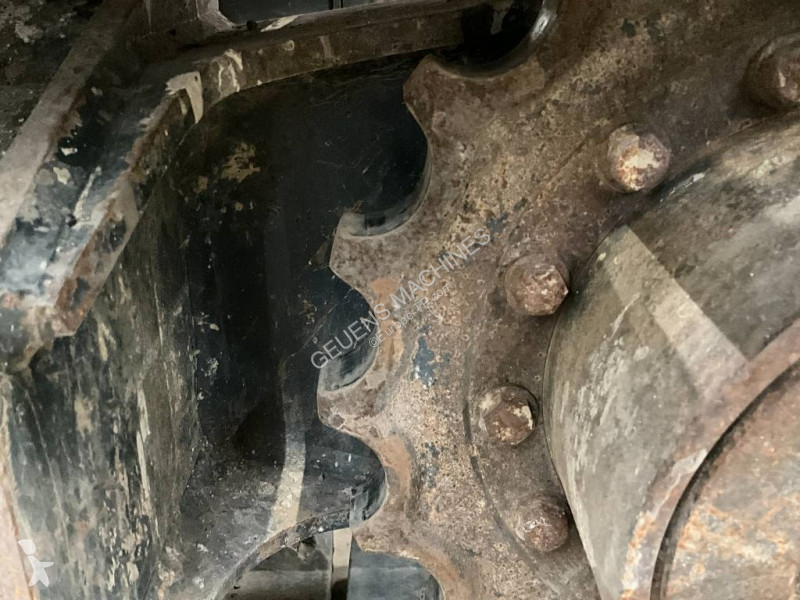 Escavadora Komatsu MR3