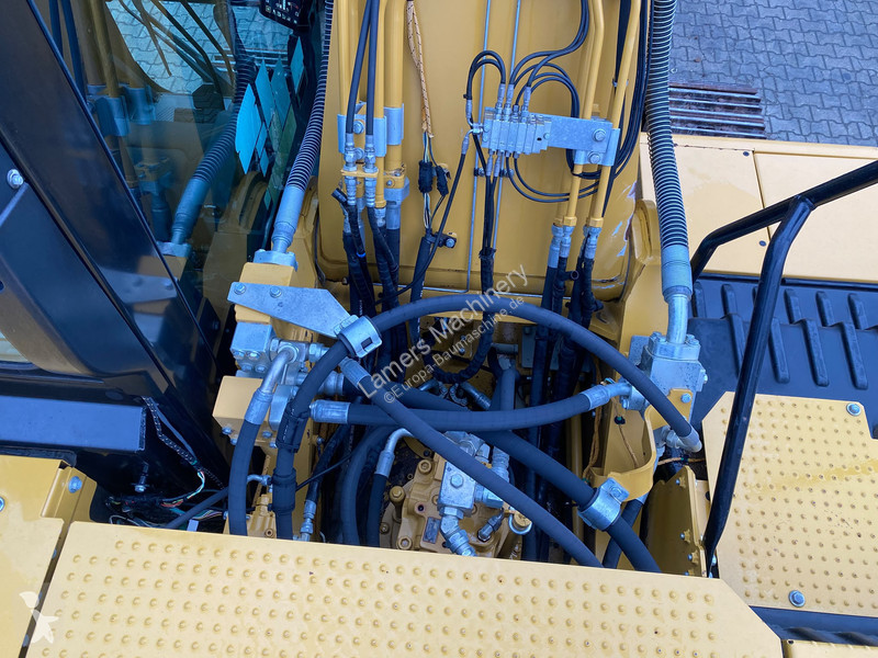 Graafmachine Caterpillar NG .