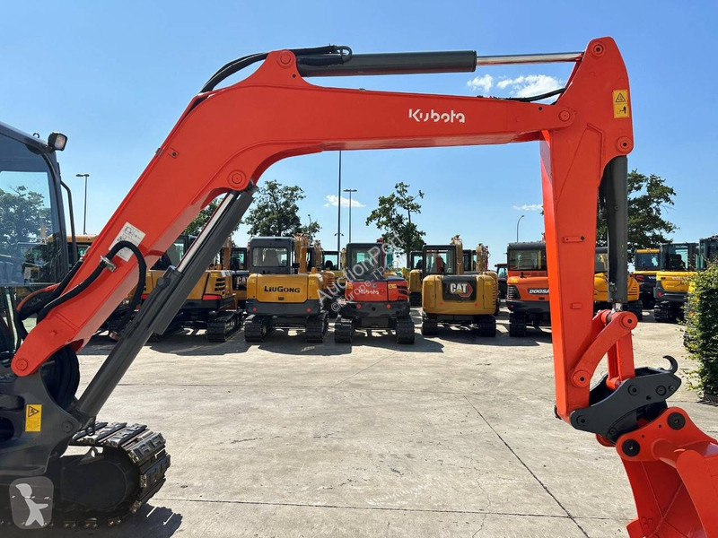 Escavadora Kubota KX155-3SZ