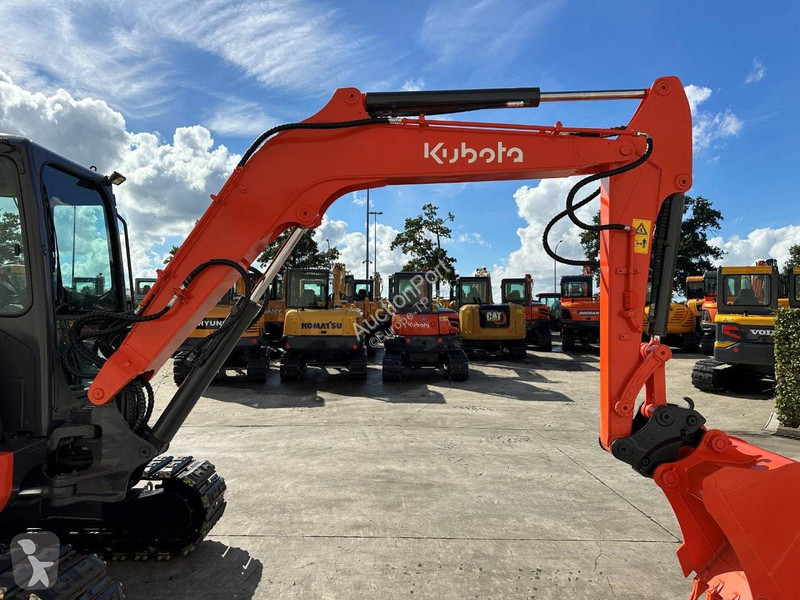 Escavadora Kubota KX155-3SZ