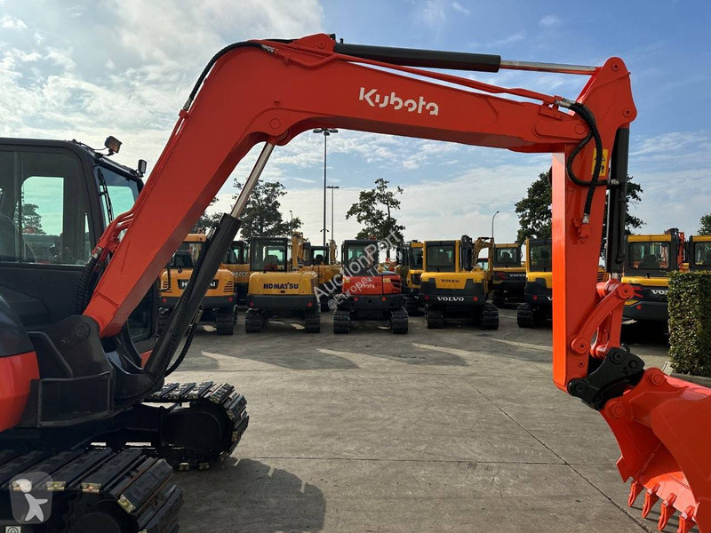 Escavadora Kubota KX175-5
