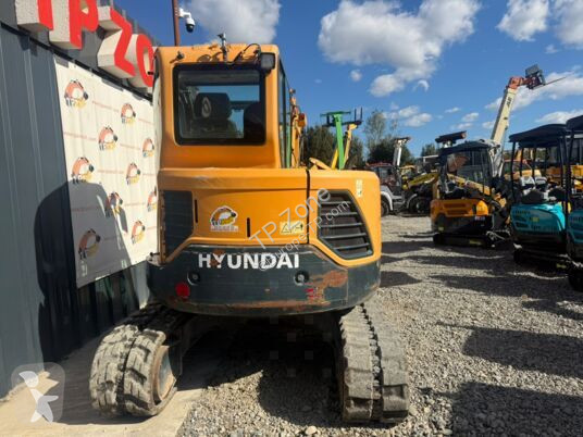 Escavadora Hyundai ROBEX 60CR-9A