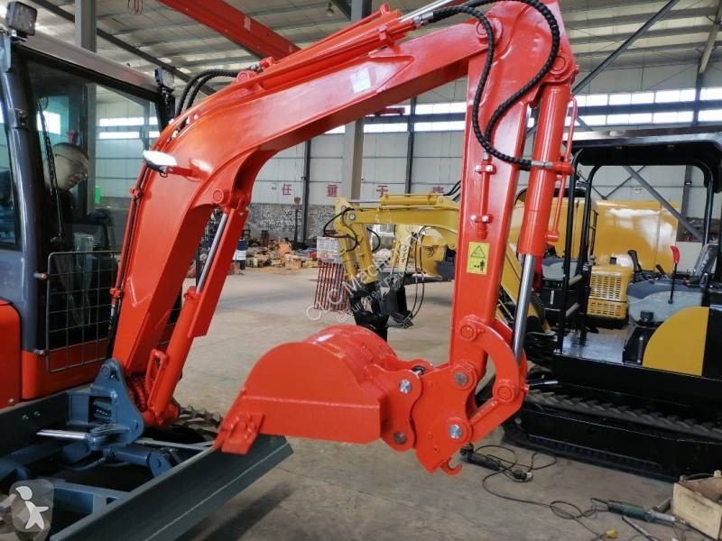 Lopatový nakládač CLC CLC T 4000
