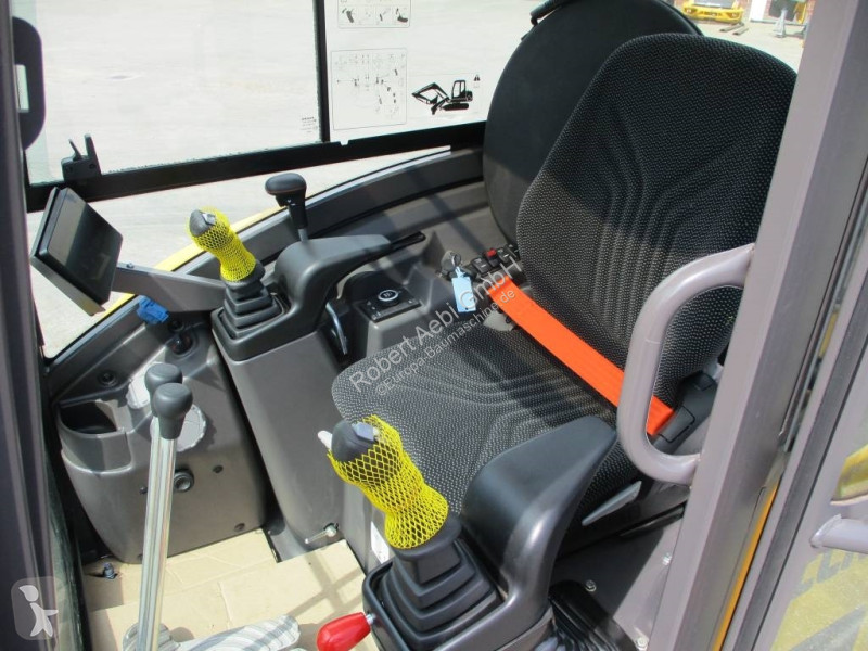 Lopatový nakládač Volvo ECR D Electric