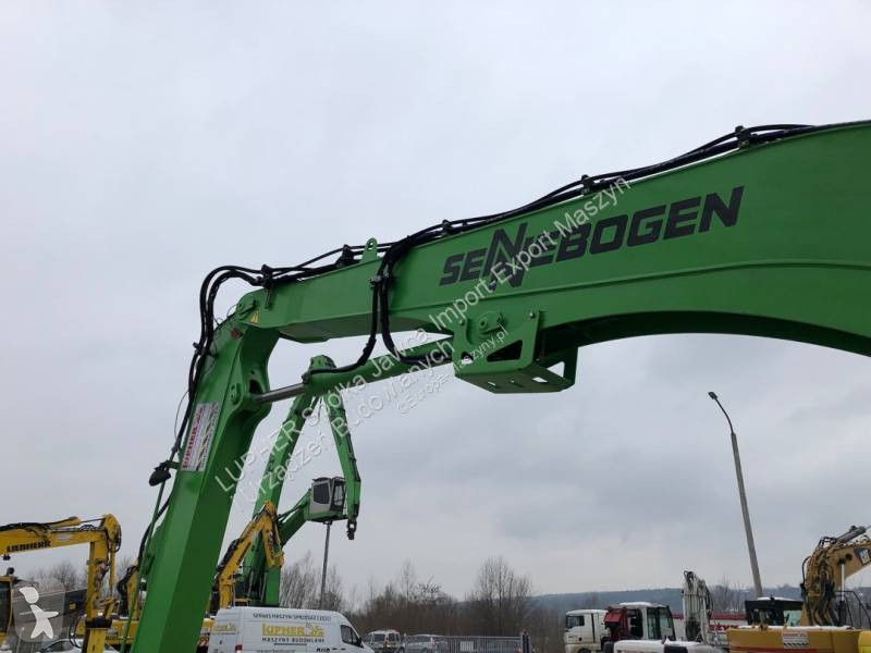 Excavator Sennebogen 821