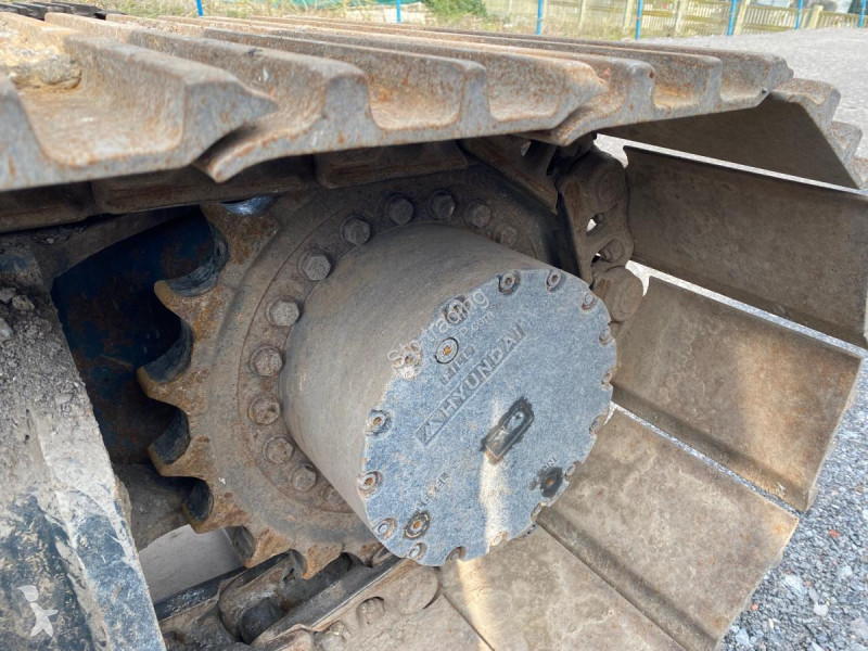 Escavadora Hyundai HX 140L