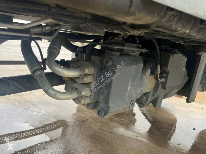 Escavadora Liebherr compact