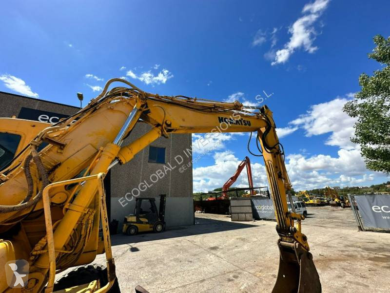 جرافة Komatsu 6K