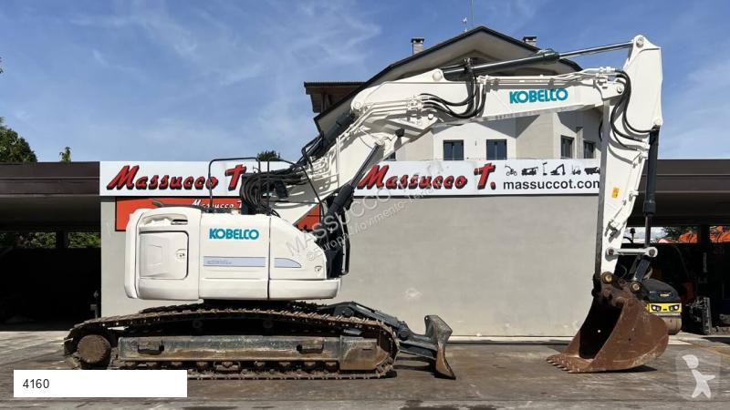 Escavadora Kobelco SK260SR-3