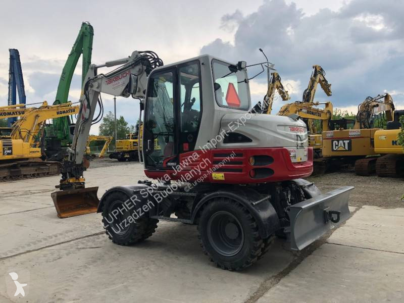 Escavadora Takeuchi TB295W