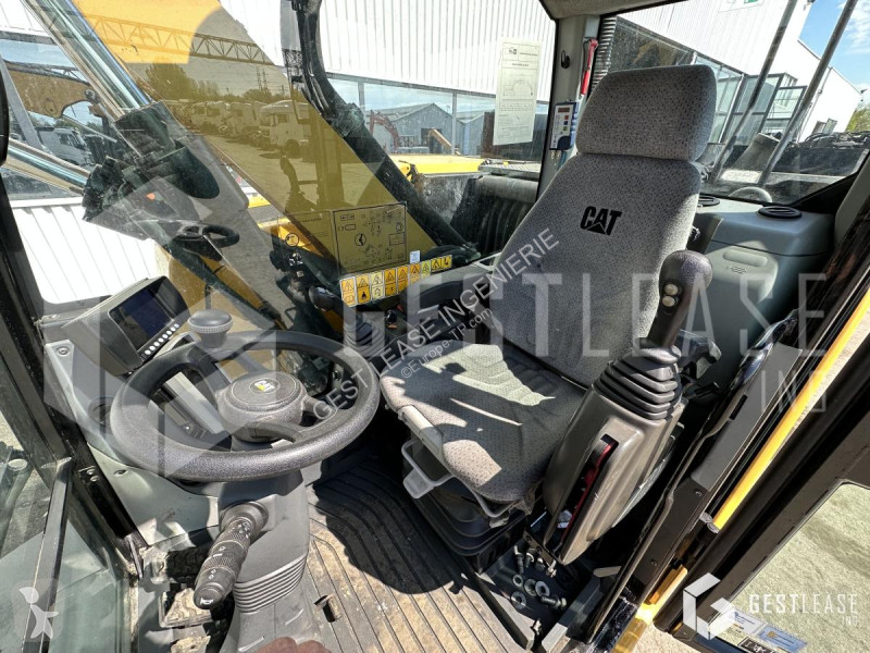 Excavator Caterpillar F