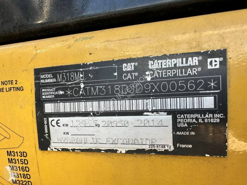 Lopatový nakládač Caterpillar MH