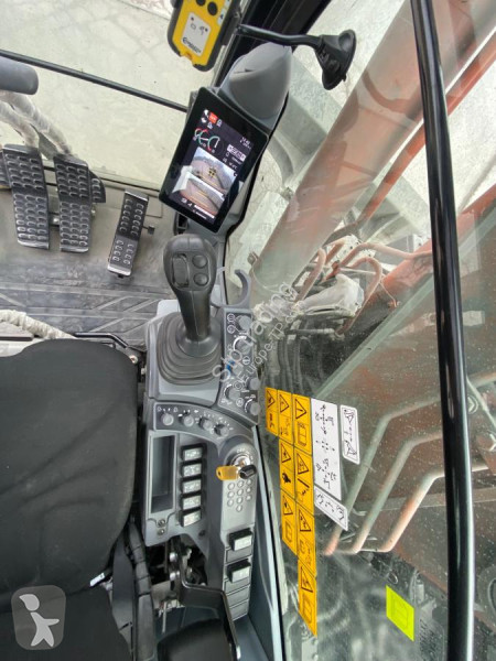 Graafmachine Hitachi 135US-7