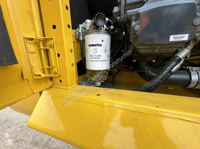 Escavadora Komatsu pc220