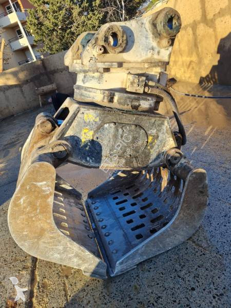 Escavatore Caterpillar MH3022