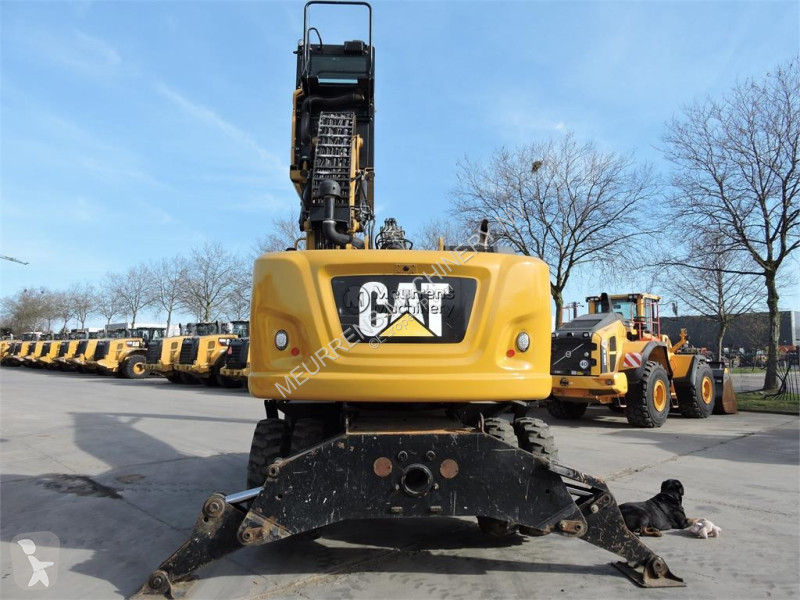 Lopatový nakládač Caterpillar MH3024
