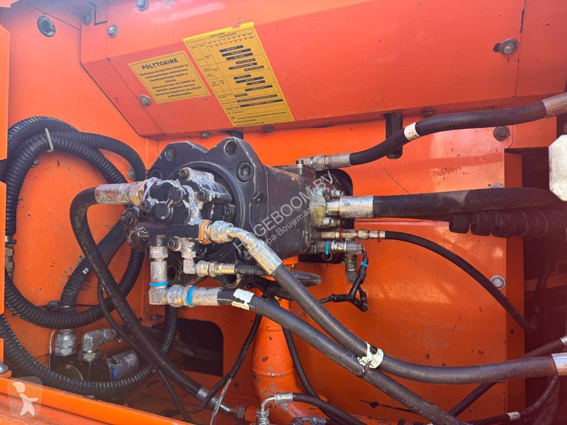 Escavadora Doosan long reach 19m