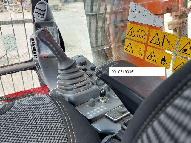 Escavadora Hitachi ZX890LCH-6
