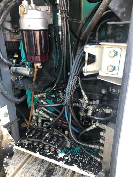 Escavadora Kobelco  SK 75SR-3E