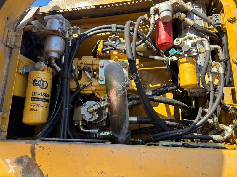 Excavator Caterpillar CL 18M LONG REACH BOOM