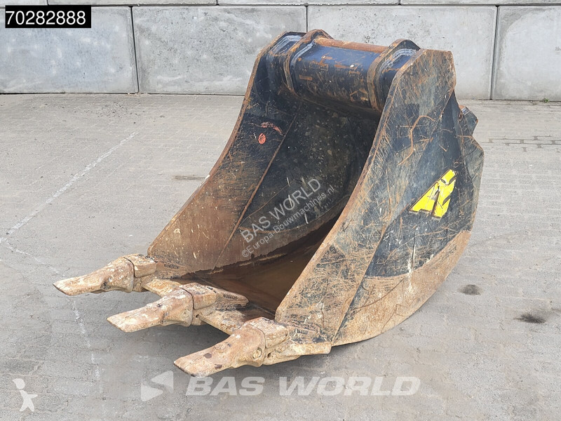 Escavadora Doosan -7 4 BUCKETS