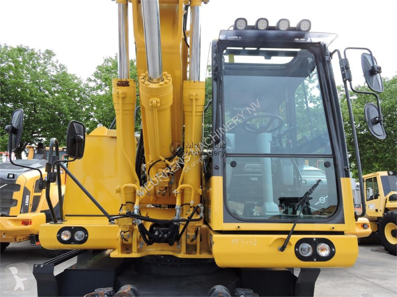 جرافة Komatsu -10 German+New tyres