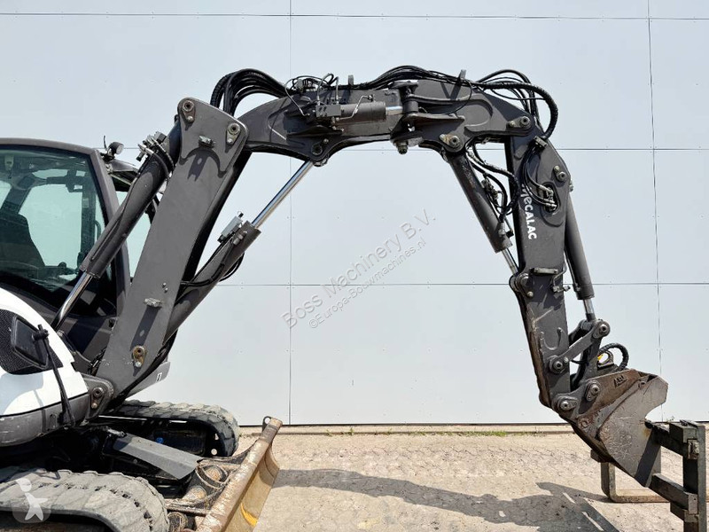 Excavator Mecalac - 6 Attachments Included!...