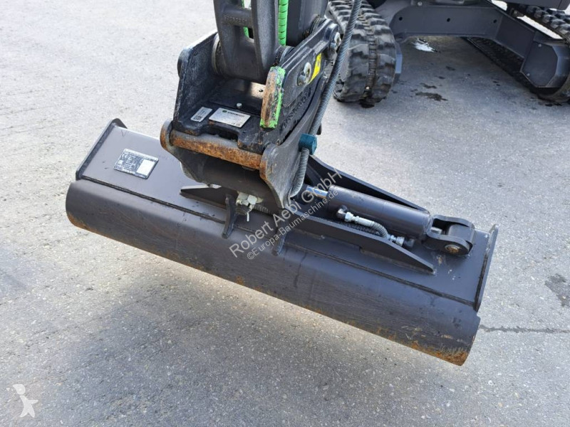 Escavadora Volvo EC 37 F
