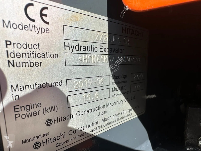 Escavadora Hitachi ZX26U-6CR