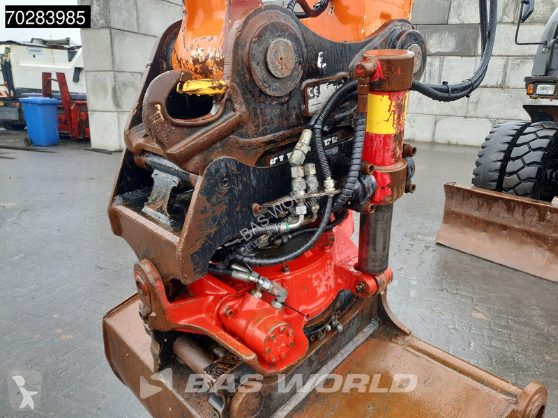 Escavadora Hitachi ZX140W -3 OUTRIGGERS - ROTOTILT