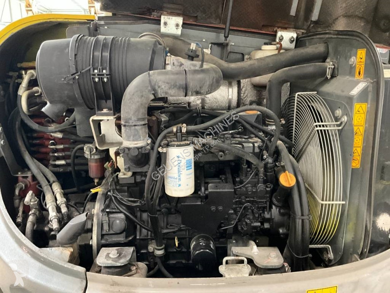 Escavadora Neuson 6503 WD