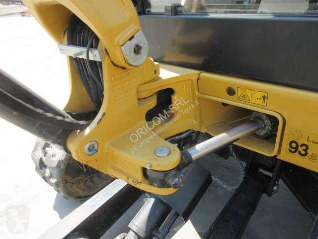 Escavatore Caterpillar 3027 CR