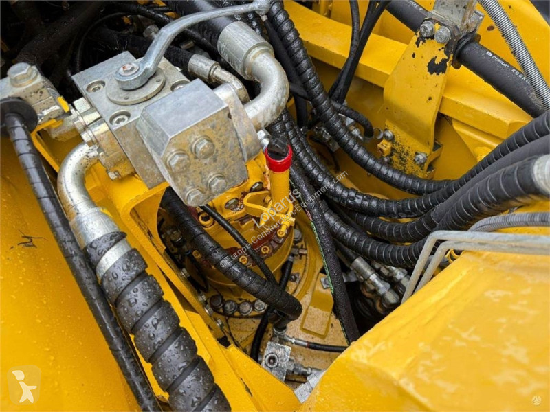 Escavatore Komatsu LC-8