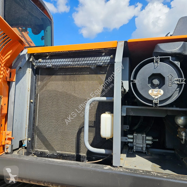 Excavadora Hitachi -5 with scrap shear Labounty...