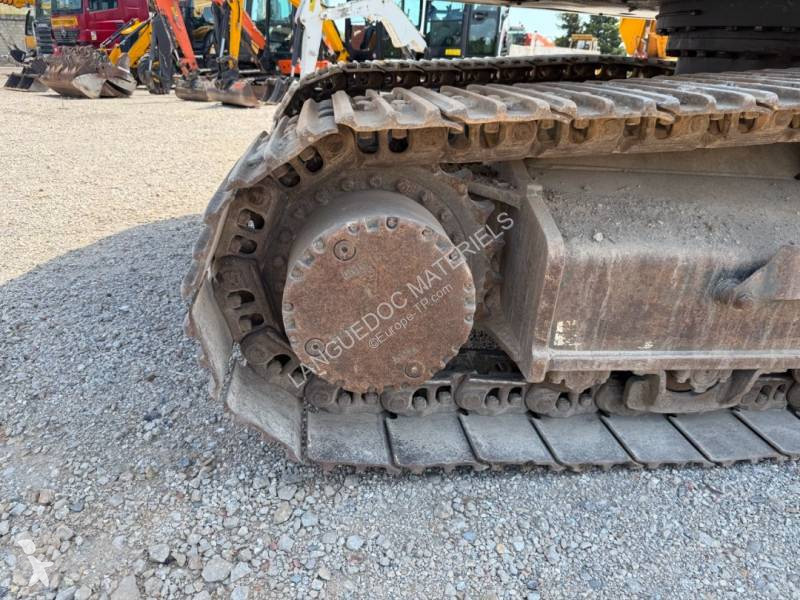 Escavadora Case