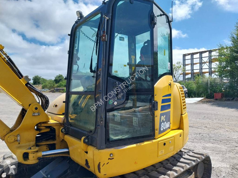 Escavadora Komatsu PC80MR-5