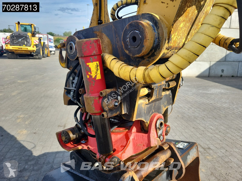 Excavator Caterpillar D OUTRIGGERS + BLADE