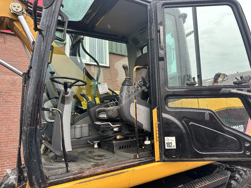 Excavator Caterpillar D 7212 HOURS