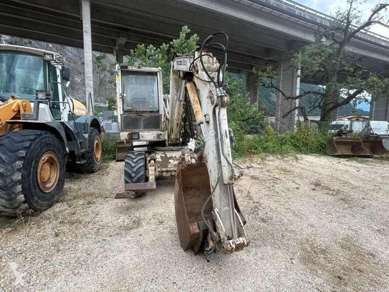Excavator Mecalac  8CXI