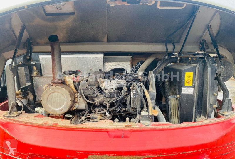 Escavatore Takeuchi