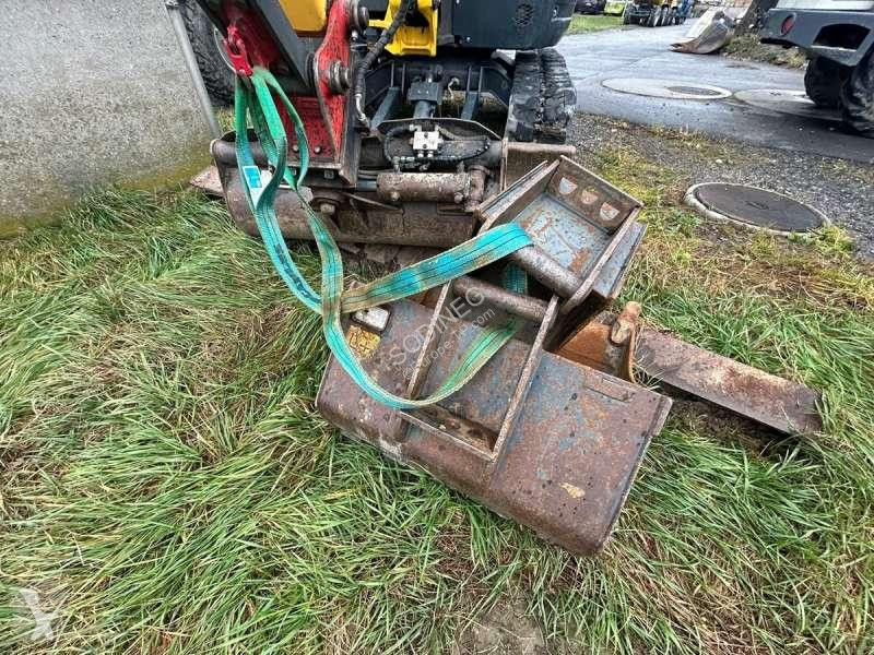 Excavator New Holland E50B