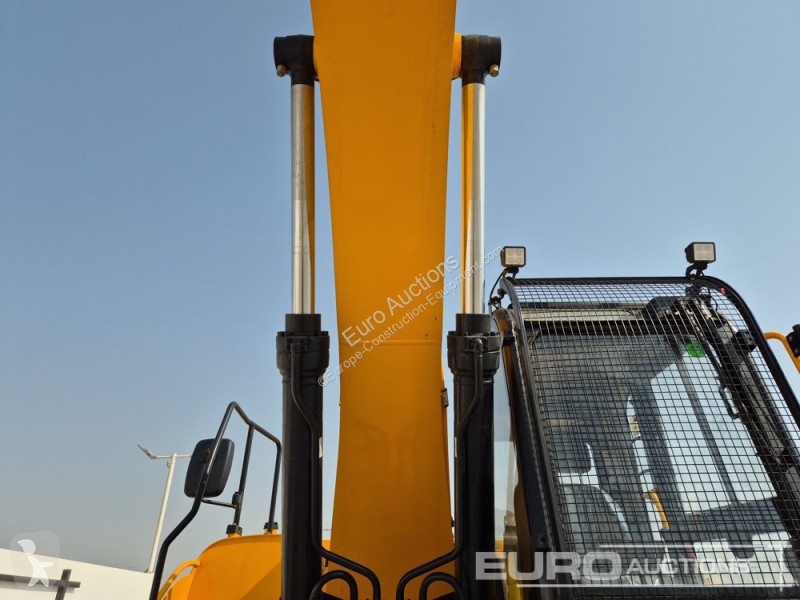 جرافة JCB JS215LC