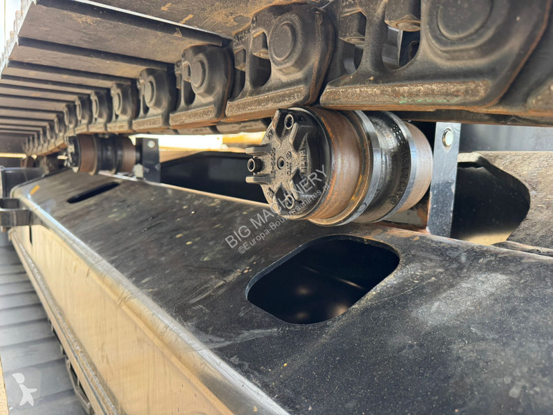Excavadora Caterpillar 3
