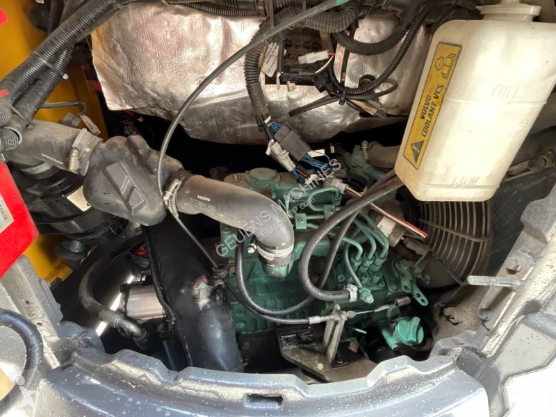 Escavadora Volvo EC 18 E