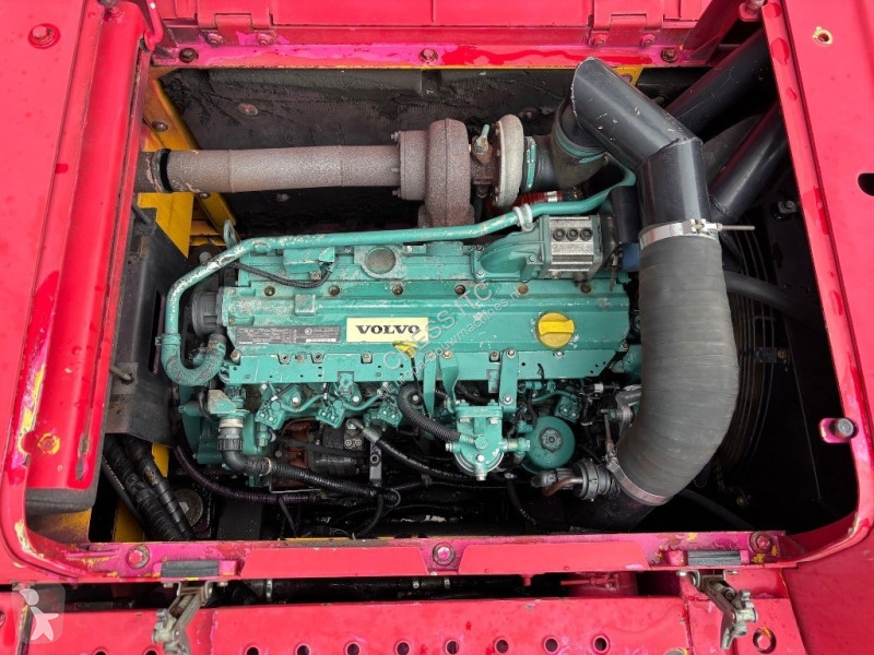 Excavadora Volvo B LC