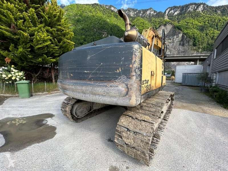 Escavadora Komatsu PC180LC-6K MACHINE SUISSE