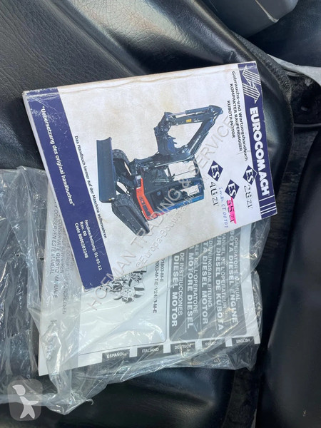 Escavadora Eurocomach ES35ZT