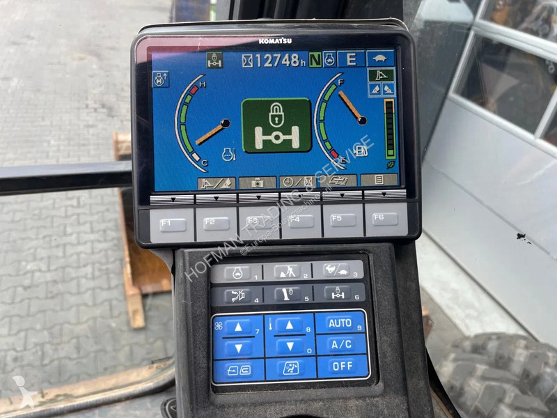 Graafmachine Komatsu PW148-8
