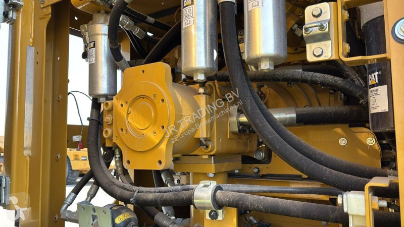 Graafmachine Caterpillar 374